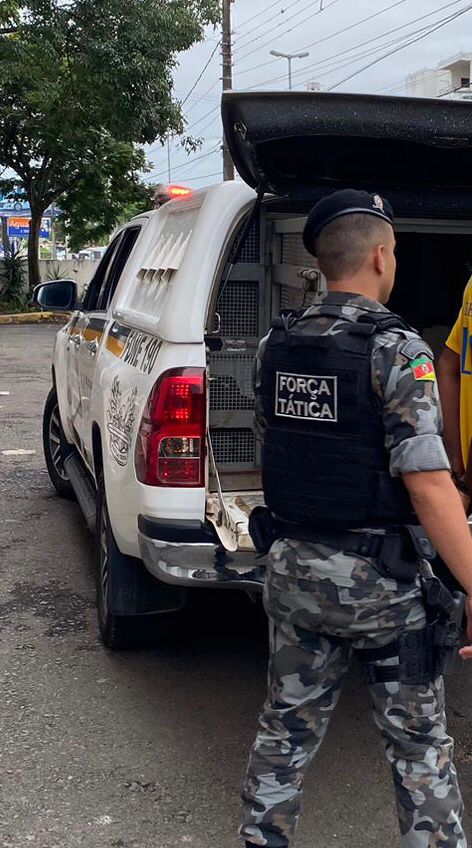 Dois foragidos foram presos em menos de 1h em Santa Maria