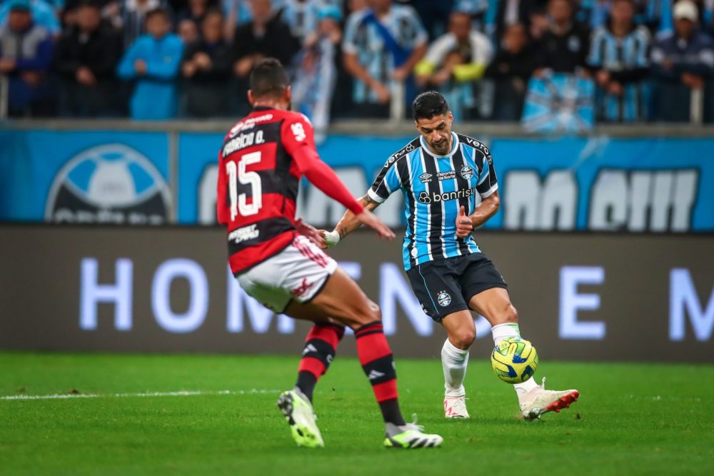 Grêmio perde por 2 a 0 para o Flamengo e se complica na Copa do Brasil