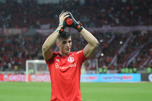 Em noite emocionante, Inter vence o River Plate nos pênaltis e passa para as quartas de final da Libertadores