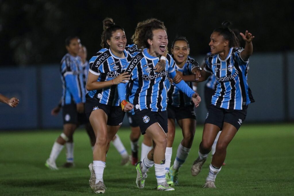 Grêmio vence clássico Grenal pelo Gauchão Feminino