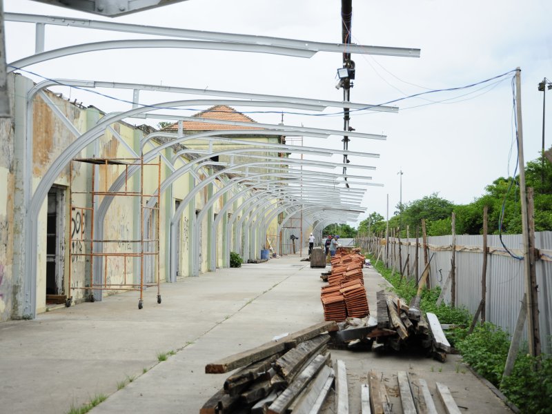 Obra de revitalização da Gare da Viação Férrea avança por toda a estrutura