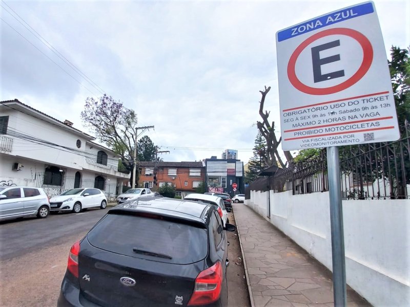 Prefeitura de Santa Maria comunica reajuste no valor do estacionamento rotativo pago no Município