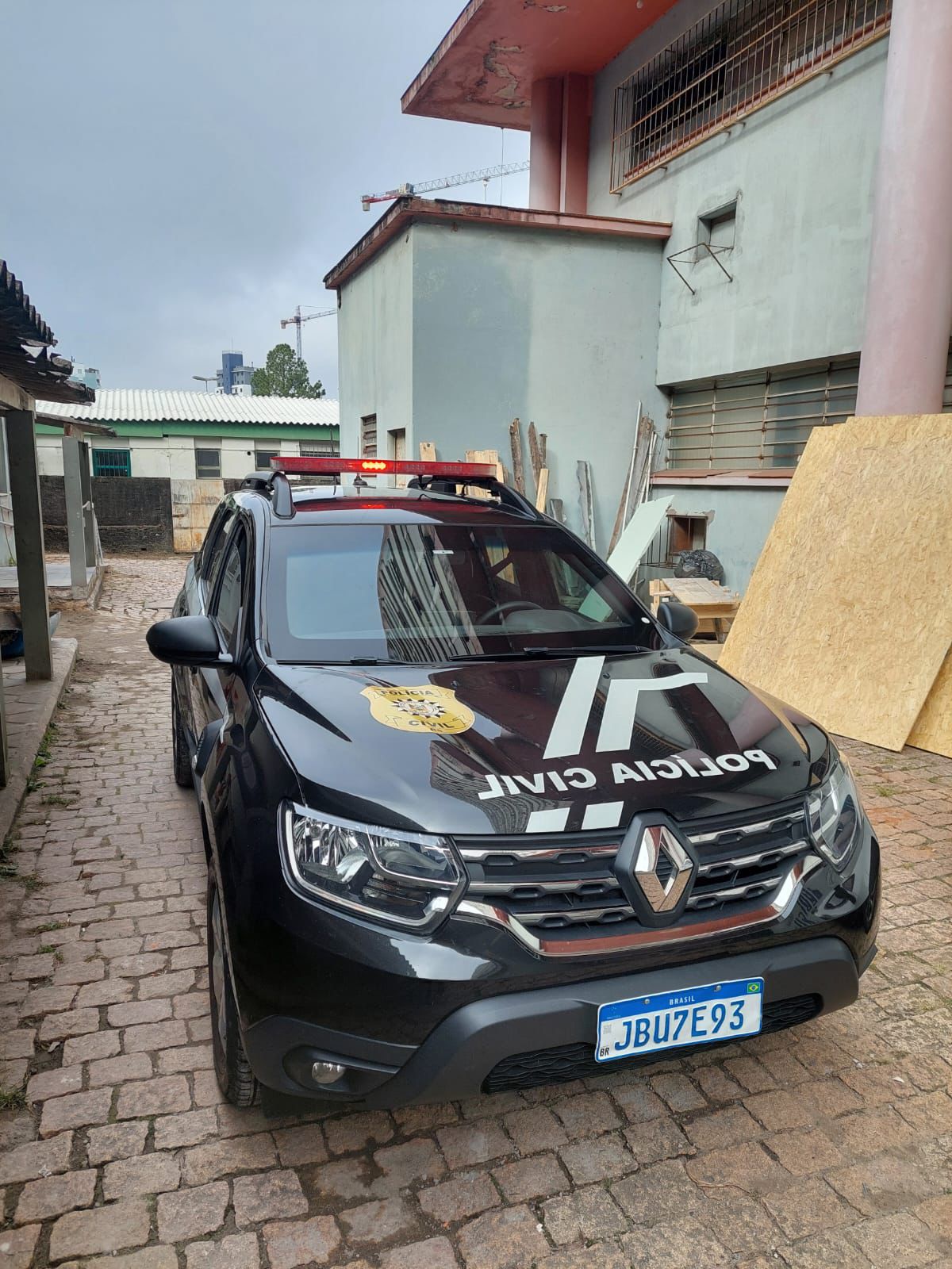 Homem é preso pelo crime de descumprimento de medidas protetivas no Bairro Bonfim.