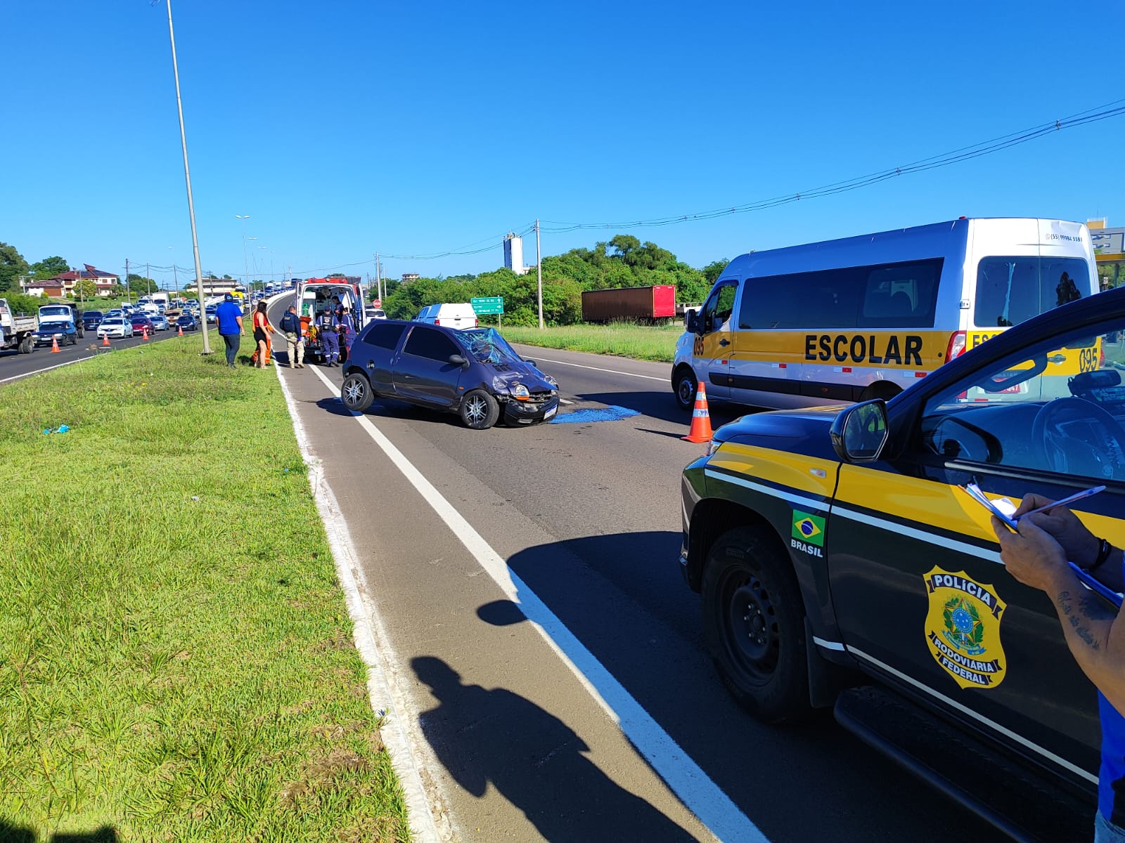 Colisão na BR-158 deixa motorista gravemente ferido em Santa Maria 