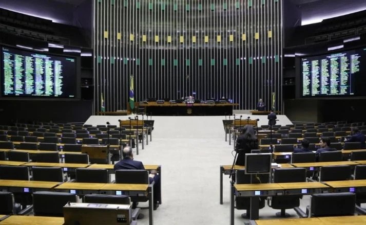 STF forma maioria para manter 513 deputados federais nas eleições de 2026
