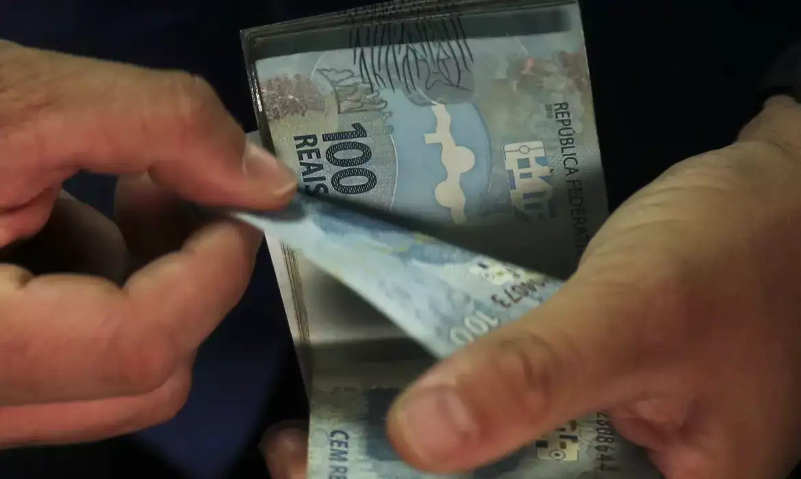 Abono salarial PIS/Pasep: veja as novas regras para 2026 e quem pode perder o direito ao benefício