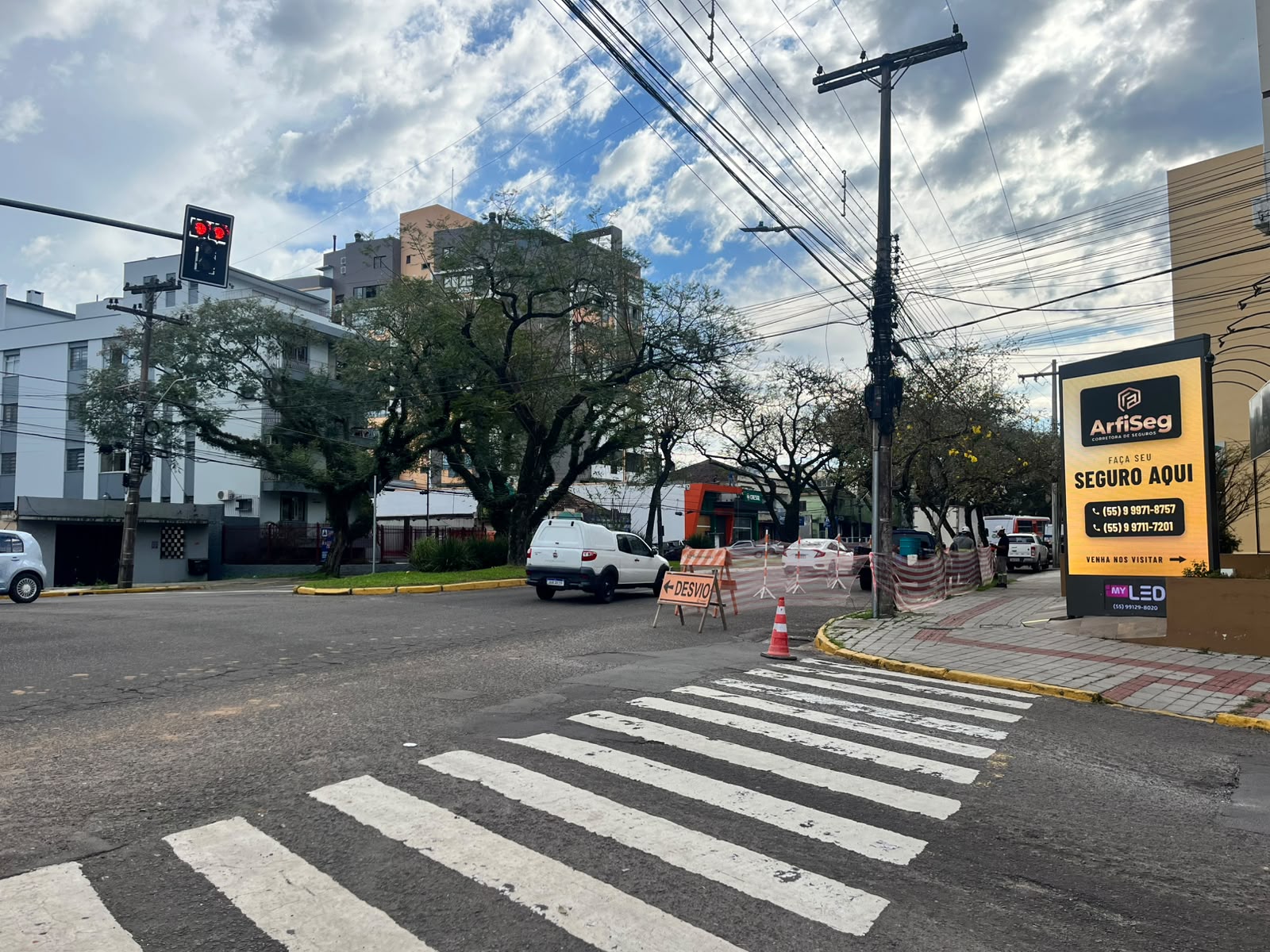 Corsan inicia substituição de rede de água na Avenida Nossa Senhora Medianeira, em Santa Maria