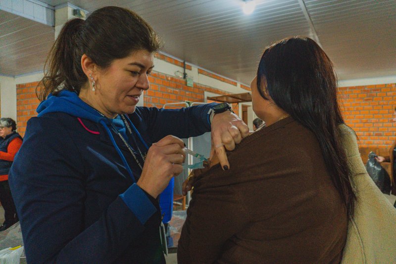 Prefeitura realiza vacinação contra a gripe neste sábado (4), no Santa Maria Shopping