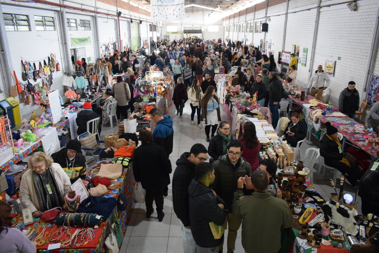 Feicoop encerra 32ª edição com cerca de 100 mil visitantes e reforça protagonismo da economia solidária