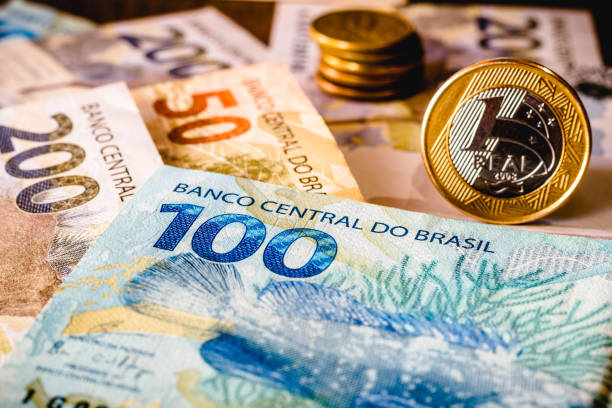INSS inicia pagamento para aposentados e pensionistas nesta segunda; confira o calendário