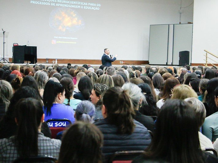 5ª Parada de Formação da Rede Municipal de Ensino é realizada pela Prefeitura de Santa Maria neste sábado (23)