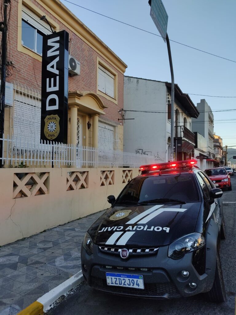 Polícia Civil prende dois homens pelo de descumprimento de medidas protetivas em Santa Maria