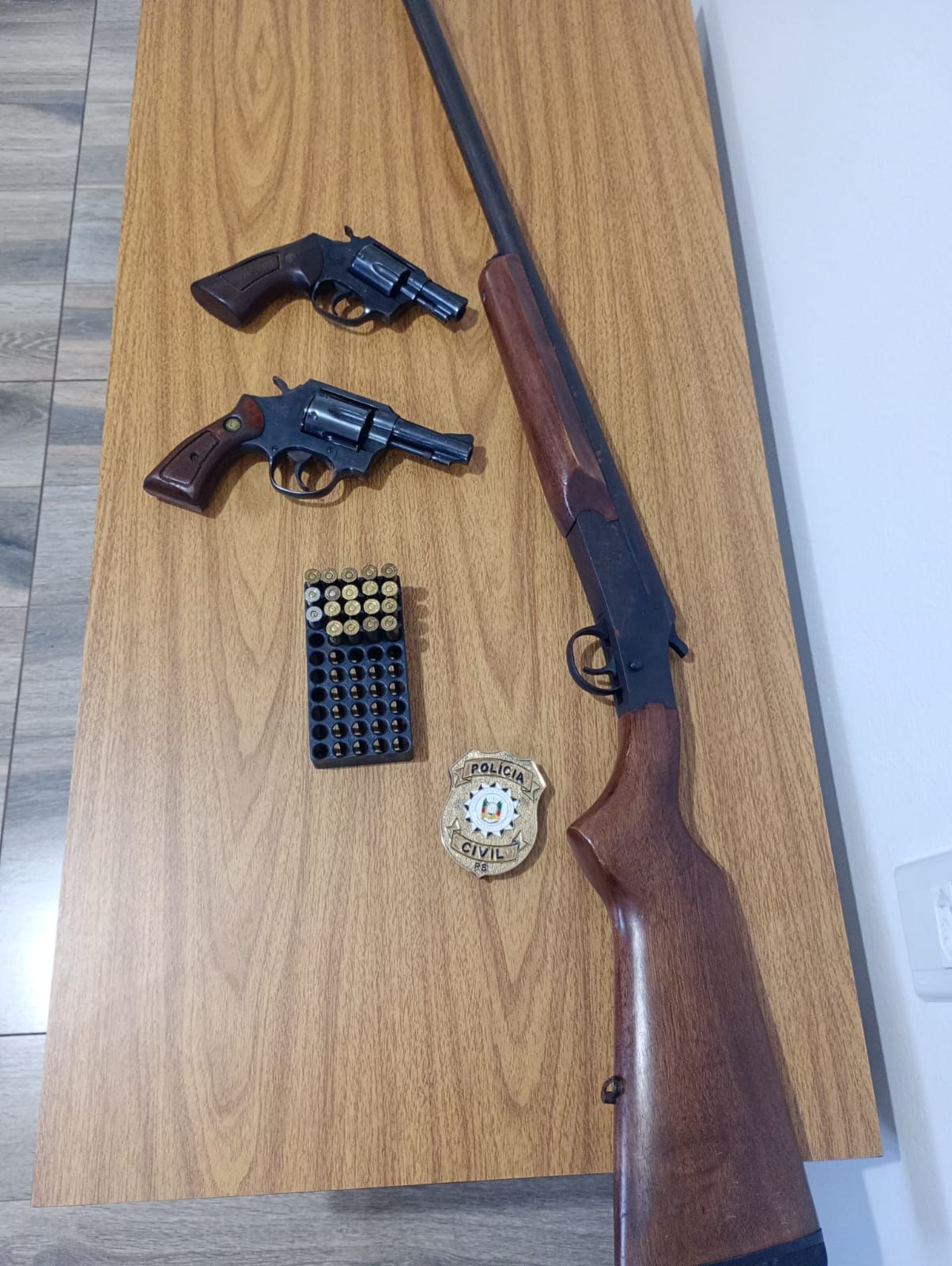 Polícia Civil apreende armas de fogo e munições em Restinga Seca 