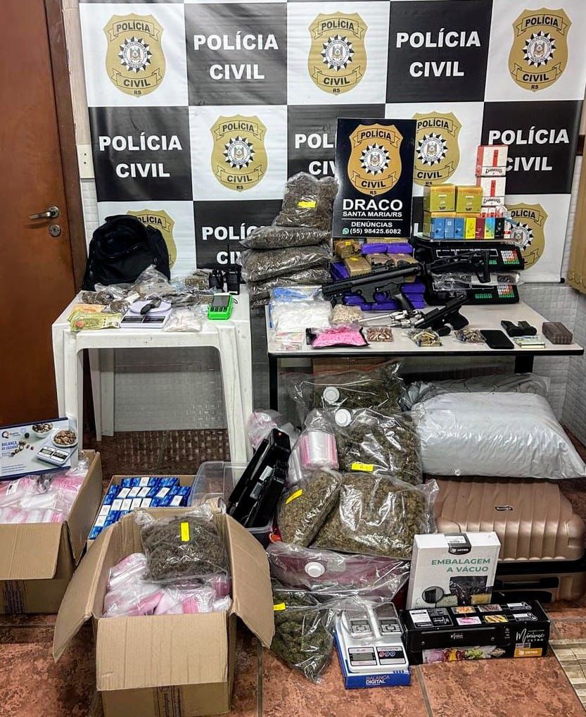 Polícia Civil prende em flagrante quatro indivíduos por tráfico de entorpecentes em Santa Maria