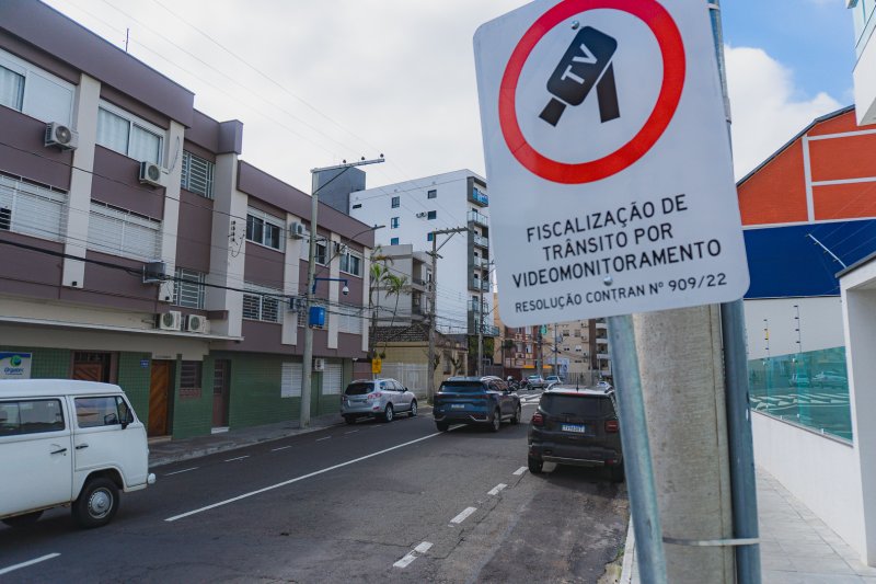 Câmeras de fiscalização começam fase educativa nesta semana em Santa Maria