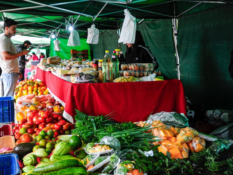 Prefeitura de Santa Maria promove feiras com alimentos frescos e artesanato da agricultura familiar