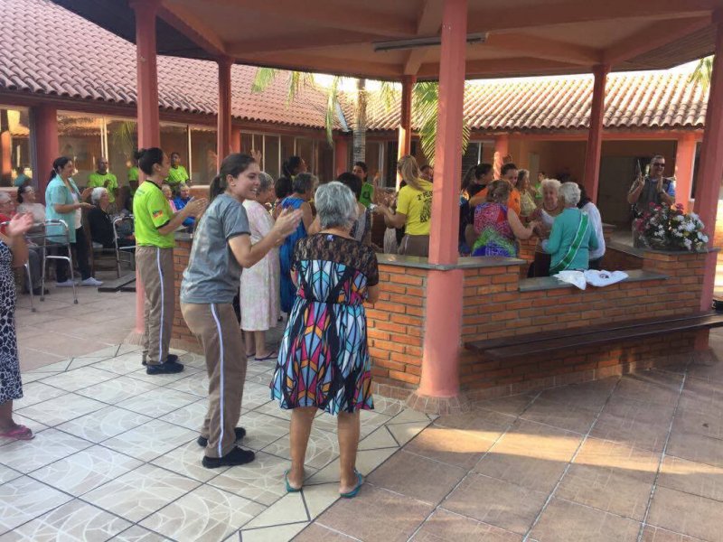 Lar das Vovozinhas lança programação comemorativa dos 80 anos com café da manhã especial em Santa Maria