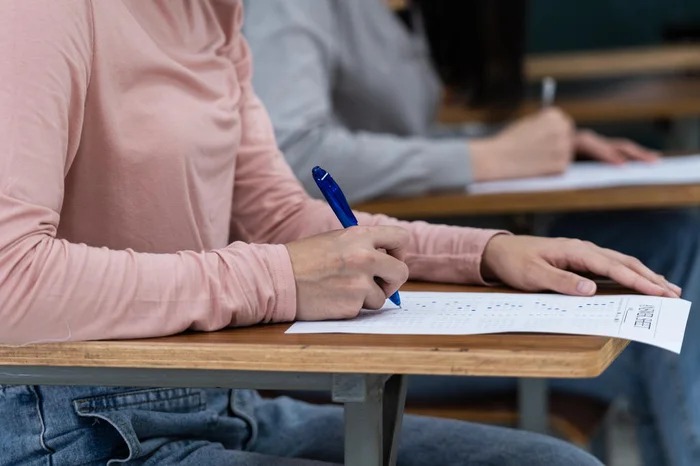 Rio Grande do Sul têm mais de mil vagas abertas em concursos públicos com salários de até R$ 26 mil