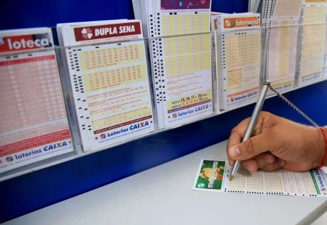 Mega-Sena 2.967: prêmio acumula e chega a R$ 130 milhões; veja números sorteados