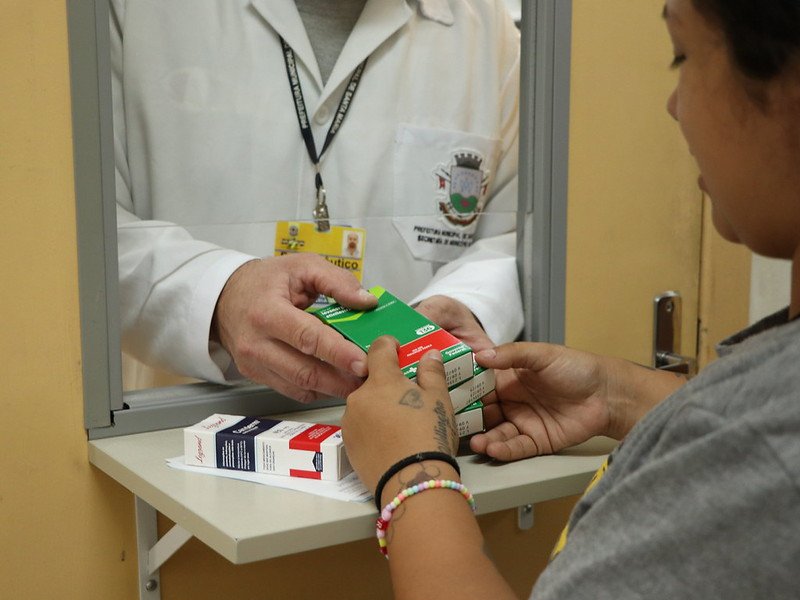 Prefeitura informa horários das farmácias municipais devido à mudança de local