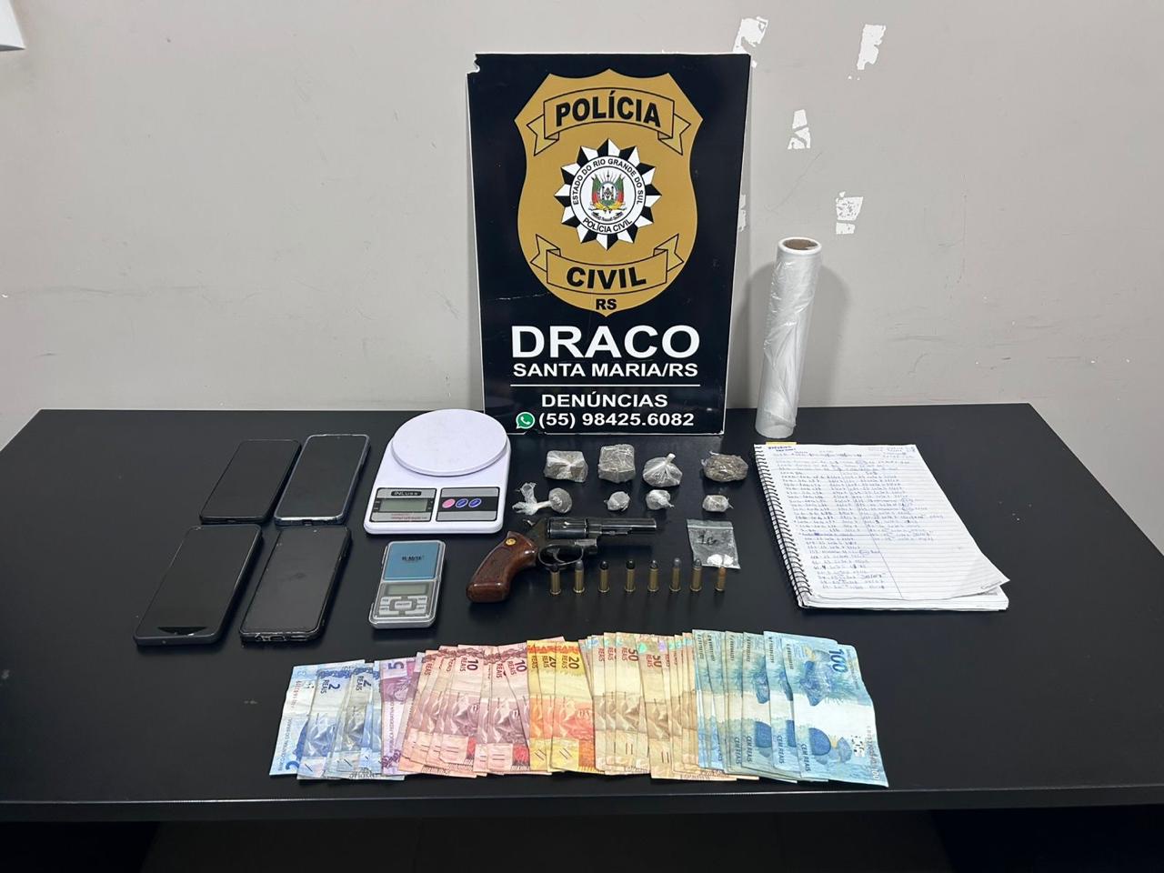 Polícia Civil prende oito pessoas durante operação contra o tráfico de drogas em Santa Maria e Florianópolis SC