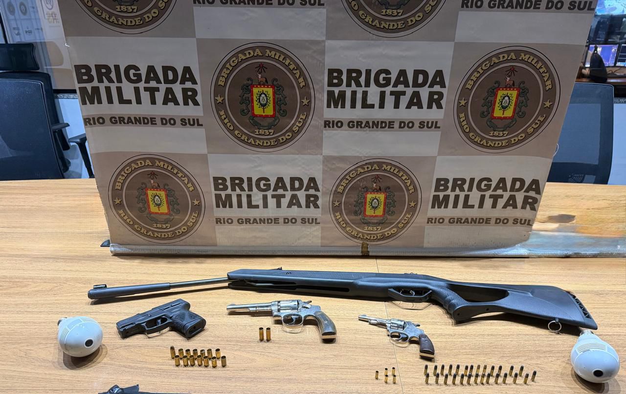 Brigada Militar prende dois indivíduos por porte ilegal de arma de fogo no bairro Lorenzi